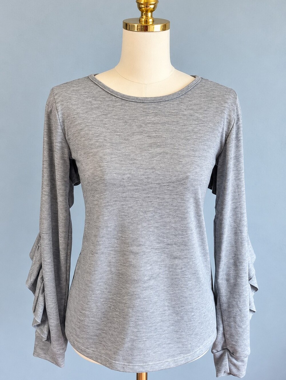 Agnes & Dora Gray Ruffle Sleeve Top Size XxSmall NWT